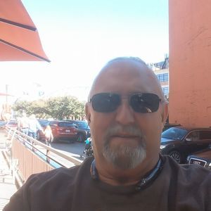 Meet your Posher, Wayne